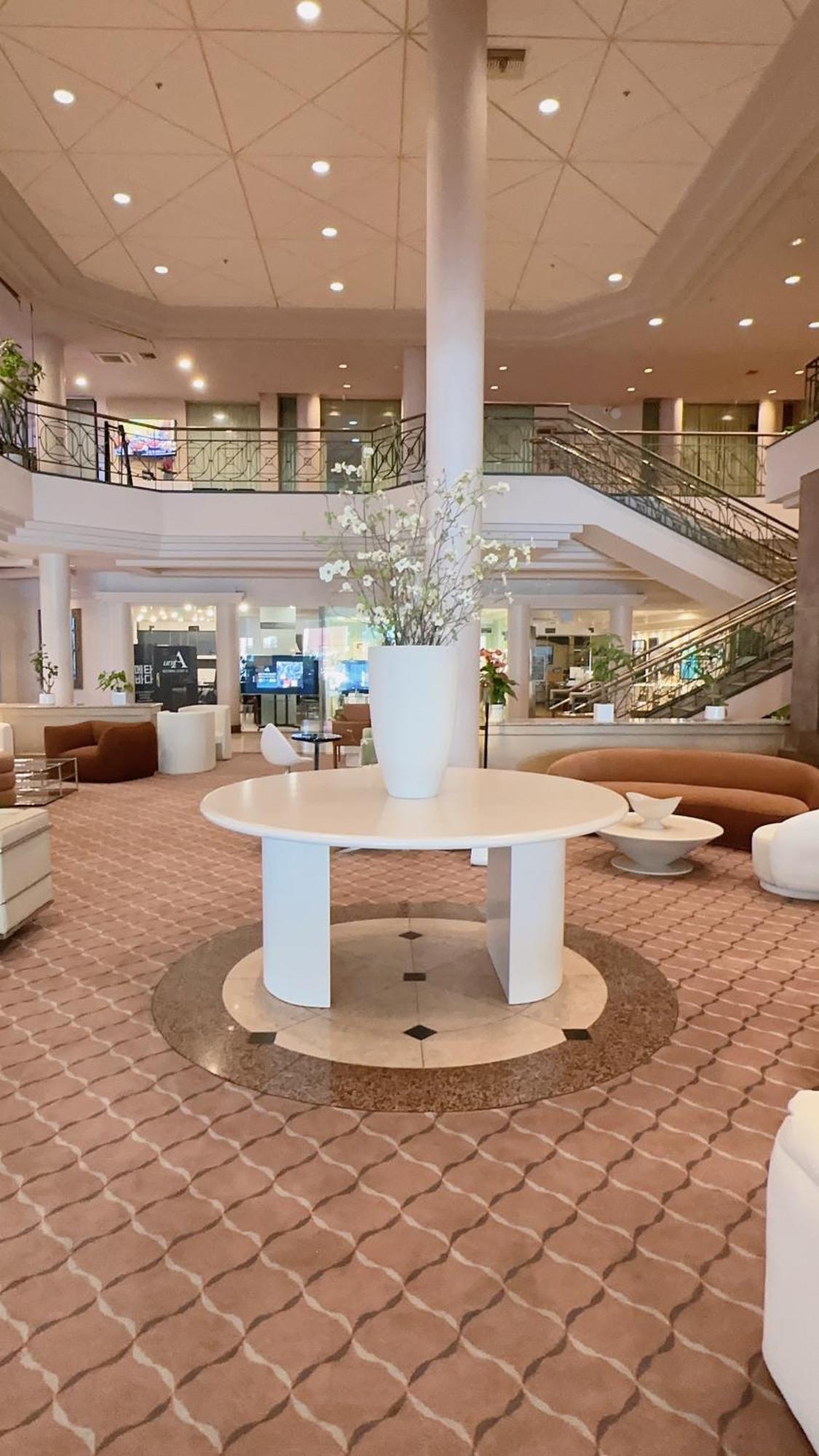 Oxford Palace Hotel Los Angeles Extérieur photo